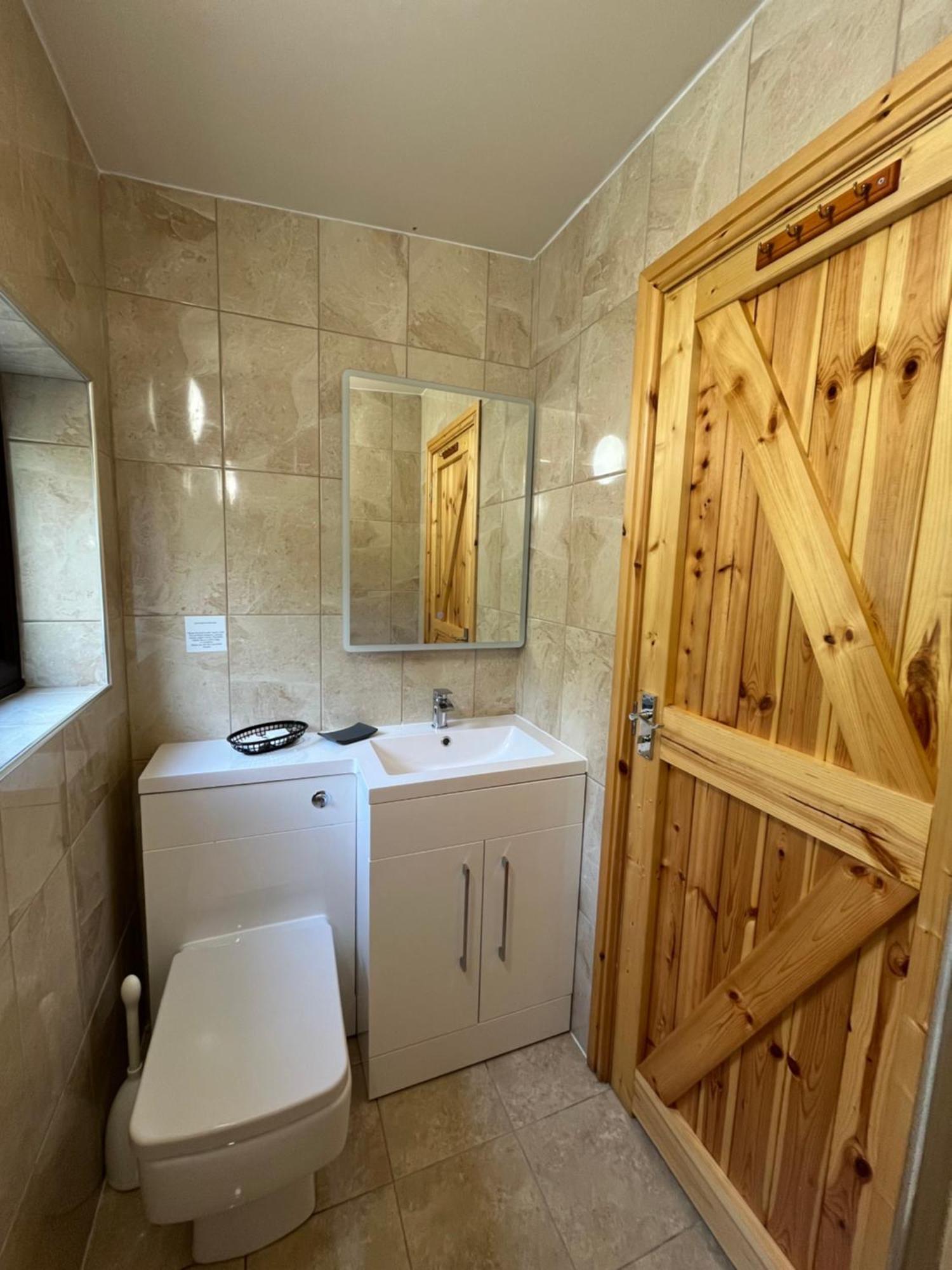 Neuadd Villa Llanwnen Dış mekan fotoğraf
